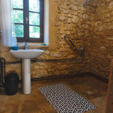 De La Tour 2 Bed & Breakfast Milhac