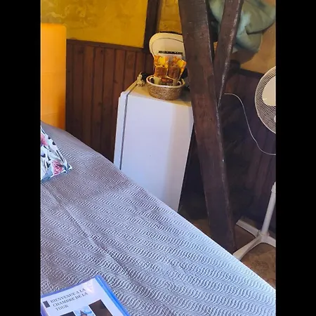De La Tour 2 Couette-café